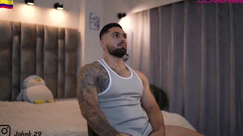 Snapshot of john_king29 chatting on 11-19-25, 12:54 john online show from 11-19-25, 12:54