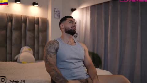 Snapshot of john_king29 chatting on 12-03-25, 01:35 john online show from 12-03-25, 01:35