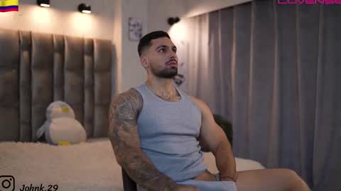 Snapshot of john_king29 chatting on 12-19-25, 12:39 john online show from 12-19-25, 12:39