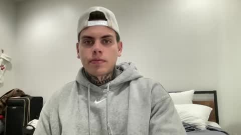 Snapshot of johnafterdark chatting on 12-30-24, 05:44 JAXX online show from 12-30-24, 05:44