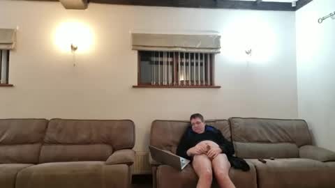 johnathan_stuart33 online show from 02-27-26, 01:49