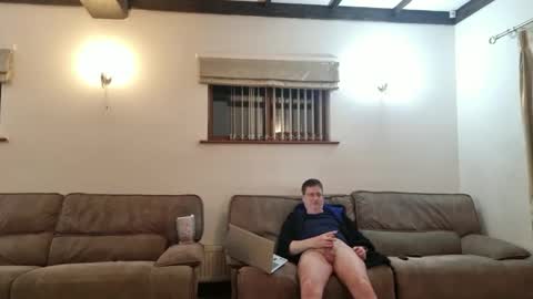 johnathan_stuart33 online show from 03-01-26, 11:40