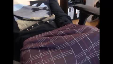 Snapshot of johnbongo chatting on 01-22-25, 10:40 johnbongo online show from 01-22-25, 10:40