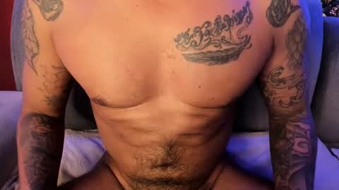Snapshot of johncarrie chatting on 10-09-25, 03:26 John carrie Independent Help me reach my goal 100 likes and 10000 followers online show from 10-09-25, 03:26