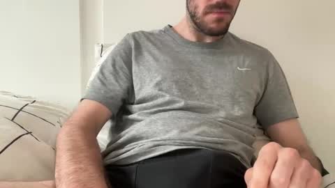 Snapshot of johnhard1987 chatting on 09-16-25, 09:10 johnhard1987 online show from 09-16-25, 09:10