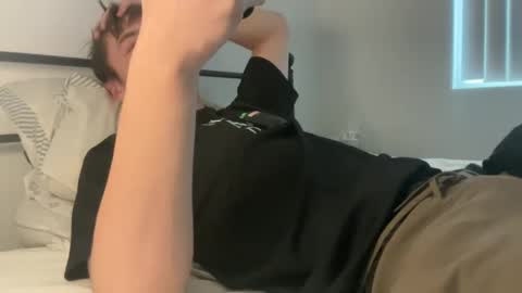 Snapshot of johnjamesopp chatting on 01-10-25, 08:37 John James online show from 01-10-25, 08:37