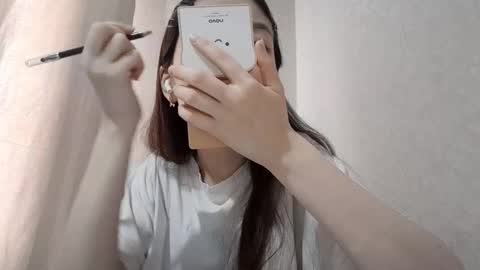 Snapshot of johnmerli chatting on 12-04-25, 05:39 Molly online show from 12-04-25, 05:39