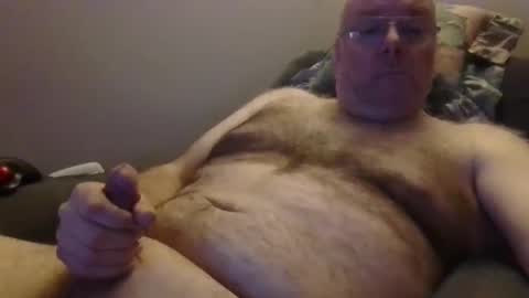 Snapshot of johnny61m chatting on 09-09-25, 09:36 Johnny online show from 09-09-25, 09:36