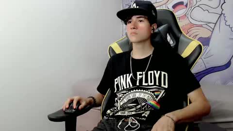 johnny_cagee online show from 01-17-25, 04:17