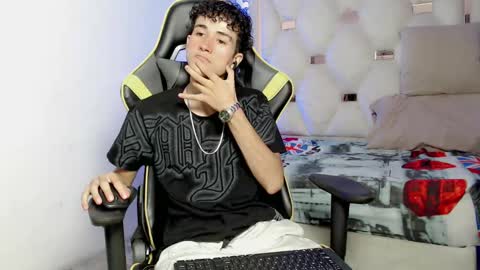 johnny_cagee online show from 09-19-25, 04:03