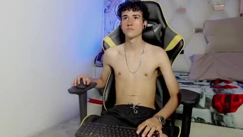 johnny_cagee online show from 09-26-25, 04:05