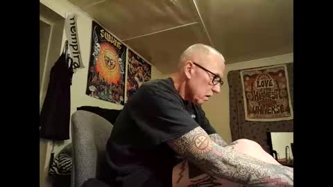 Snapshot of johnnyanubis chatting on 02-22-26, 10:41 Master online show from 02-22-26, 10:41