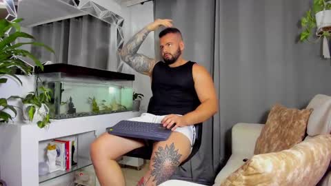 JOHNNY online show from 01-16-25, 11:48