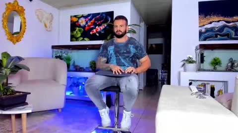 JOHNNY online show from 03-09-25, 04:05