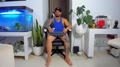 JOHNNY online show from 10-03-25, 01:02