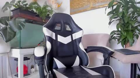 JOHNNY online show from 03-09-26, 03:38