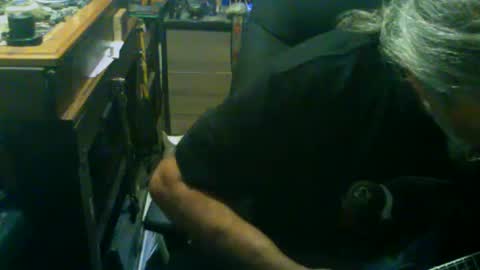 Snapshot of johnnyshung1 chatting on 10-01-25, 06:36 johnnyshung1 online show from 10-01-25, 06:36