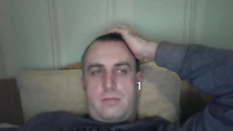 Snapshot of johnoreon chatting on 01-01-25, 04:07 johnoreon online show from 01-01-25, 04:07