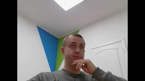 Snapshot of johnoreon chatting on 02-16-25, 07:04 johnoreon online show from 02-16-25, 07:04