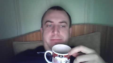 Snapshot of johnoreon chatting on 11-03-25, 06:25 johnoreon online show from 11-03-25, 06:25