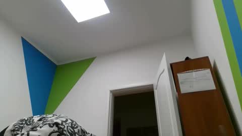 Snapshot of johnoreon chatting on 11-16-25, 07:14 johnoreon online show from 11-16-25, 07:14