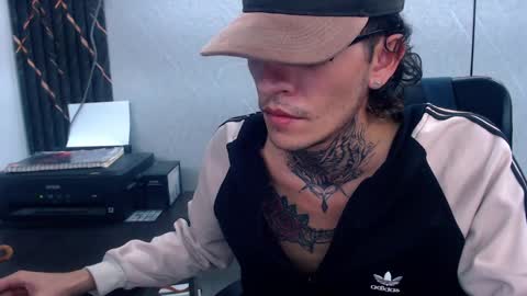 johnsonisaac94  online show from 02-04-25, 05:31