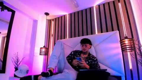 johnsonisaac94  online show from 09-17-25, 01:29