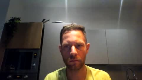 jojo19844 online show from 09-10-25, 08:47