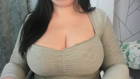 Snapshot of jokissy chatting on 01-11-25, 12:29 jokissy online show from 01-11-25, 12:29