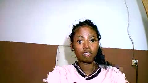 Snapshot of joliekah27 chatting on 02-14-25, 01:29 joliekah27 online show from 02-14-25, 01:29