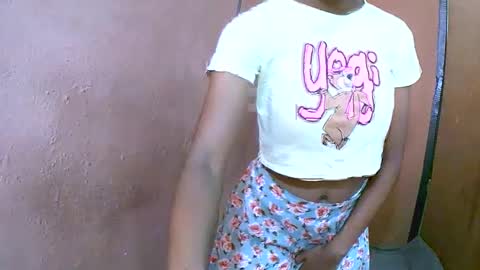 Snapshot of joliekah27 chatting on 03-05-25, 08:43 joliekah27 online show from 03-05-25, 08:43