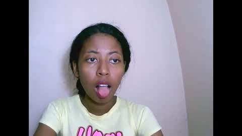 Snapshot of joliekah27 chatting on 11-03-25, 10:21 joliekah27 online show from 11-03-25, 10:21