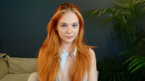 Snapshot of jolly_bean chatting on 01-17-25, 10:55 Polly online show from 01-17-25, 10:55