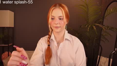 Snapshot of jolly_bean chatting on 01-29-25, 05:40 Polly online show from 01-29-25, 05:40