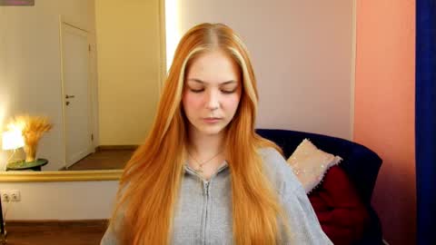 Snapshot of jolly_bean chatting on 03-01-25, 02:37 Polly online show from 03-01-25, 02:37