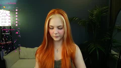 Snapshot of jolly_bean chatting on 03-06-25, 02:19 Polly online show from 03-06-25, 02:19