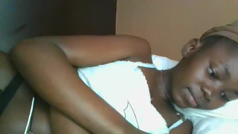 jollynabeb online show from 11-03-25, 02:29