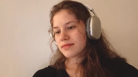 Emily online show from 02-24-26, 09:51