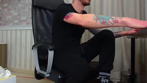 JonahShaw online show from 12-15-25, 05:44