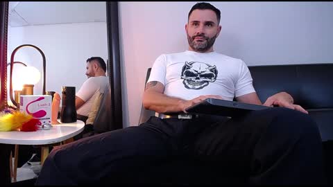  JONAS BEARD  online show from 01-11-25, 09:04