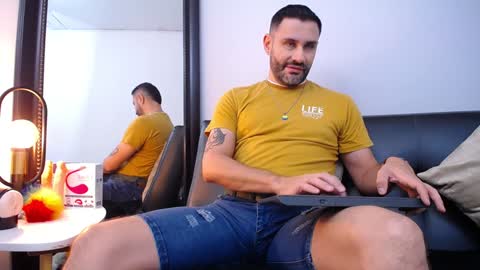  JONAS BEARD  online show from 02-05-25, 06:37