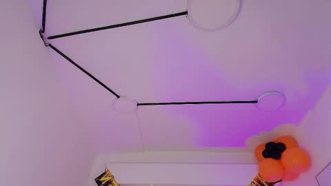 Jonas  online show from 10-16-25, 01:12