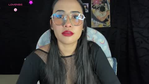 Snapshot of jonathanrwick chatting on 12-15-24, 05:23 Janna online show from 12-15-24, 05:23