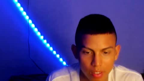 Snapshot of jonesgowther chatting on 01-19-25, 01:53 jonesgowther online show from 01-19-25, 01:53