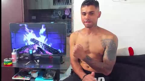 jonesjoness15 online show from 11-03-25, 04:08