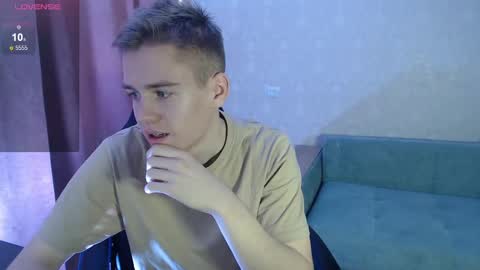 Snapshot of joni_huber chatting on 12-06-24, 04:03 Joni online show from 12-06-24, 04:03