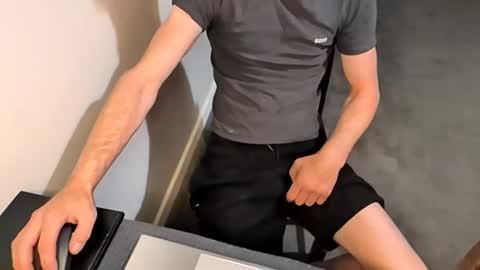 jonlow1 online show from 09-13-25, 10:53