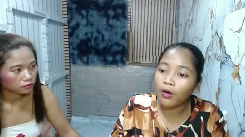 Snapshot of jonna2568 chatting on 11-21-25, 05:44 jonna2568 online show from 11-21-25, 05:44