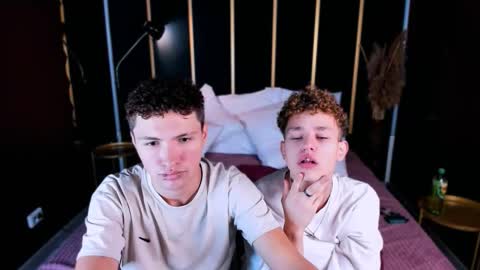 Snapshot of jonny_dark chatting on 10-08-25, 11:08 Jonny online show from 10-08-25, 11:08