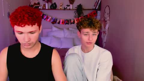 Snapshot of jonny_dark chatting on 10-28-25, 11:47 Jonny online show from 10-28-25, 11:47